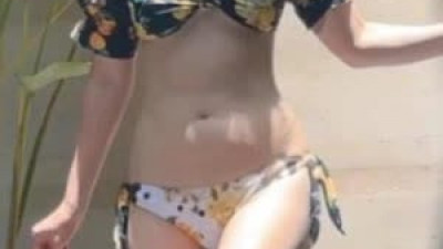 사랑스러운  언더붑 비키니 입은 안혜경