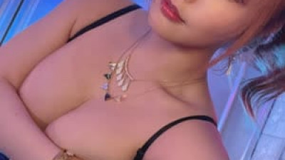 오딸녀  니이무라 아카리 감싸안은 젖가슴