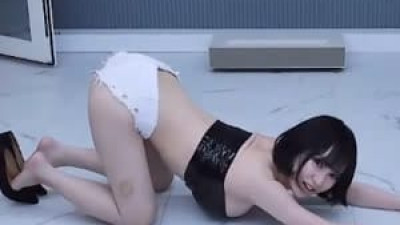 완소처자  BJ 루루 튜브탑 옆가슴 엉밑살이 보이는 핫팬츠