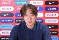 홍명보 전 감독, '법인카드 사적 사용' 보도에 업무상 지출…청문회에서 소명