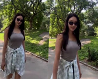김사랑, 48세 안 믿기는 청순 글래머 자태…센트럴 파크에서 제일 핫해
