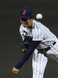 히구치 신, 한국 강타선 봉쇄…日언론 “NPB 스카우트들 주목할 것”