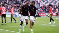 [GOAL 리뷰] '무뇨스·이삭 연속골' 리버풀, 2명 퇴장당한 브렌트퍼드에 2-1 진땀승…5위 도약