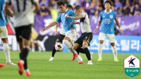 [GOAL 현장 리뷰] 포항과 안양, 헛심 공방 끝 0-0 무승부... 나란히 ‘파이널 B행’