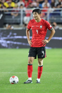 EPL뿐만이 아니다…“그냥 국가대표 은퇴해라” 거센 비난받는 김민재, ‘센터백 보강 필수’ 세리에A 명가 ‘최우선’ 영입대상 낙점